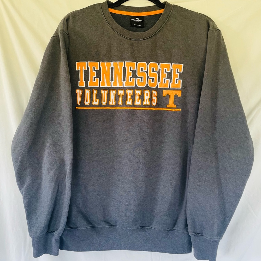 Men’s size medium Tennessee sweatshirt.